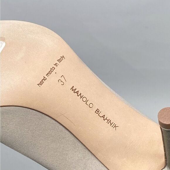Manolo Blahnik Hangisi 70 Embellished Satin Pumps size 37 - Picture 14 of 14